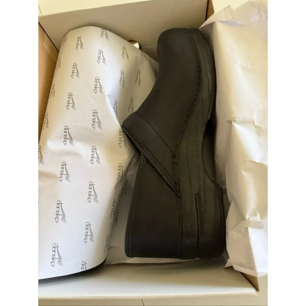 NEW Dansko Professional Clog in Oiled Black NIB Comfort, Pro, Performance